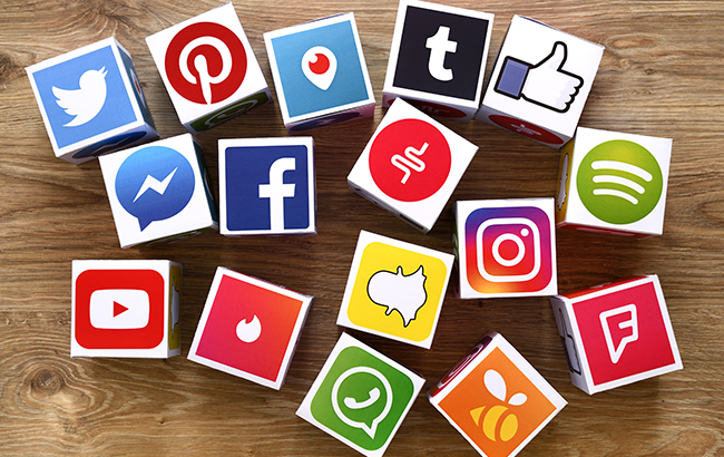 Promoting Business Through Social Media